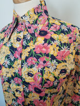 Load image into Gallery viewer, Flower Frenzy Blouse