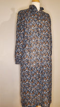 Load image into Gallery viewer, Floral Print Collared Dress