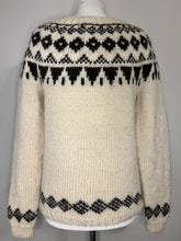 Load image into Gallery viewer, Vintage Fair Isle Hand Knit Sweater